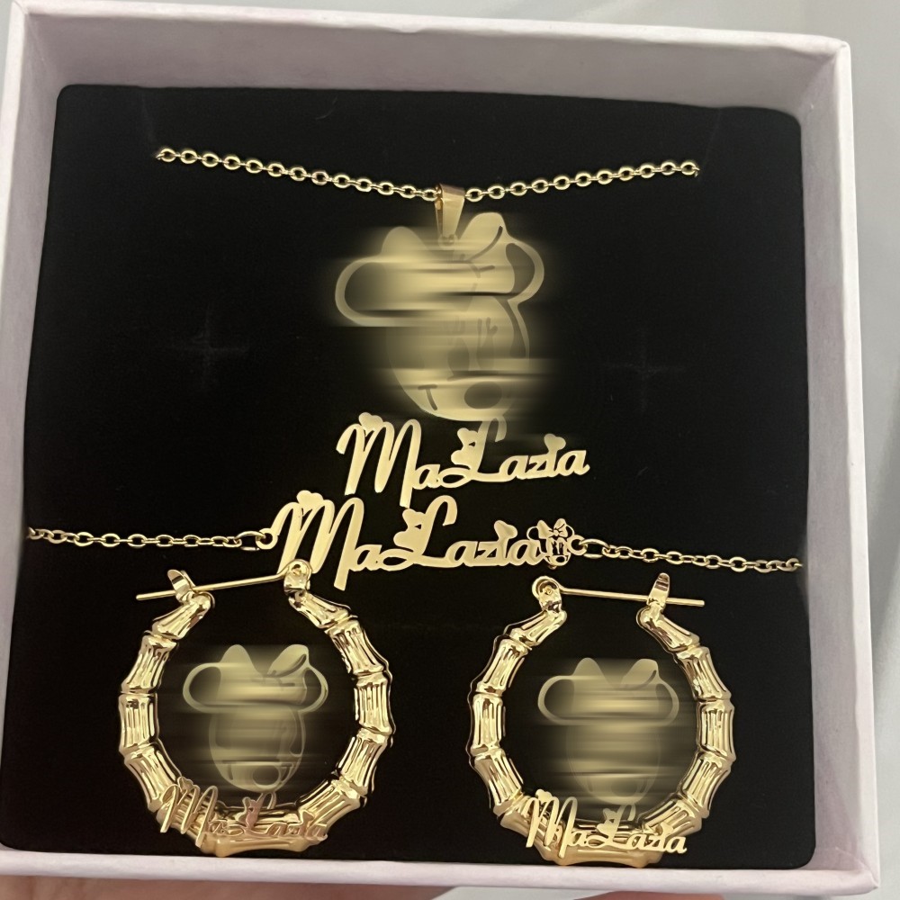 Engraved Name Necklace - Комплект ювелирных изделий DUOYING с персонажами