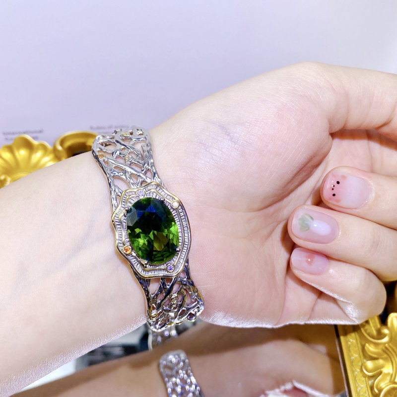 Used Jewelry Watches - Набор украшений 