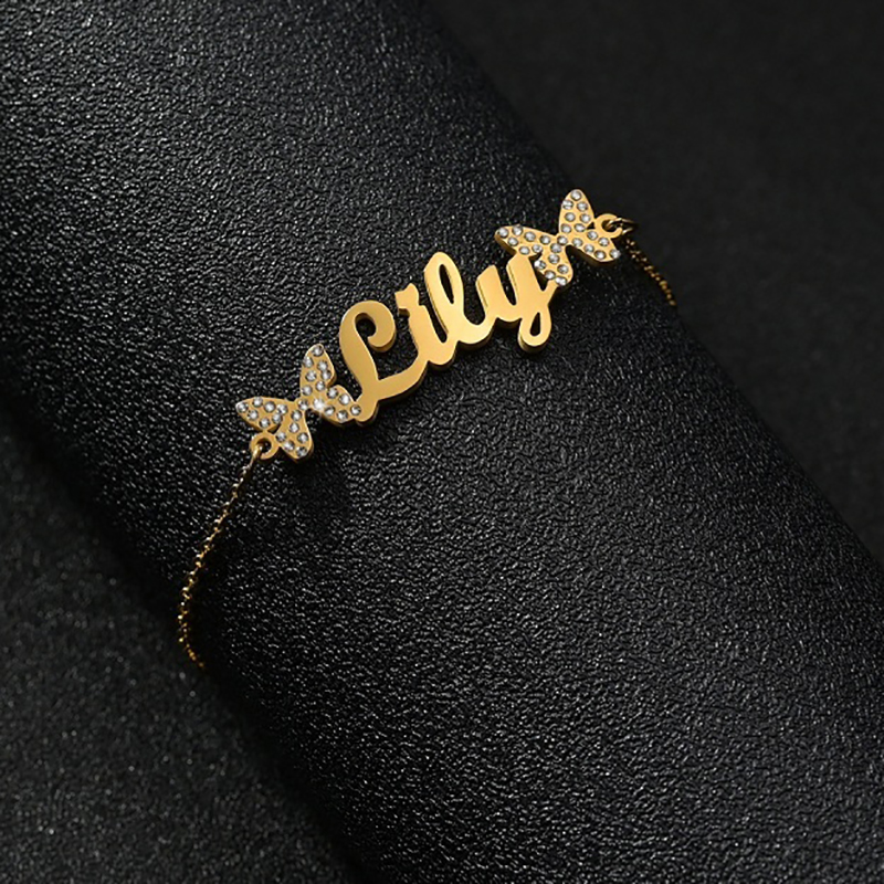 Комплект ювелирных изделий Ato – обзор и цена Engraved Name Necklace