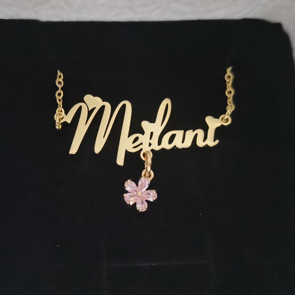 LeeChee Маленькая подвеска с ц – обзор и цена Engraved Name Necklace